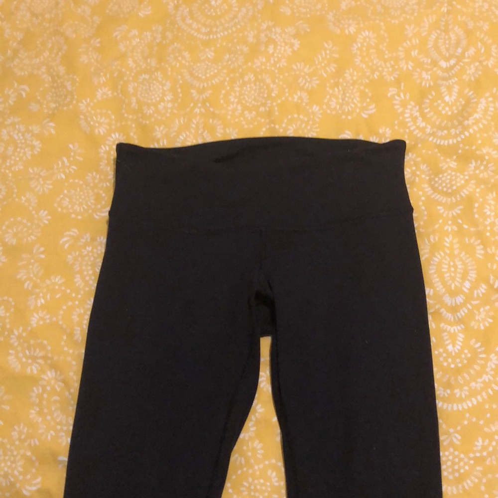 Black lululemon leggings
